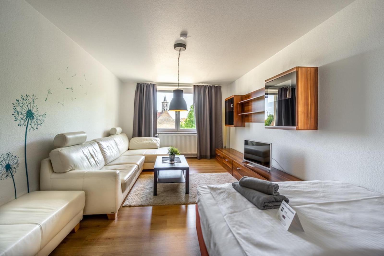 Sl'Otel Budget Bernburg Kültér fotó