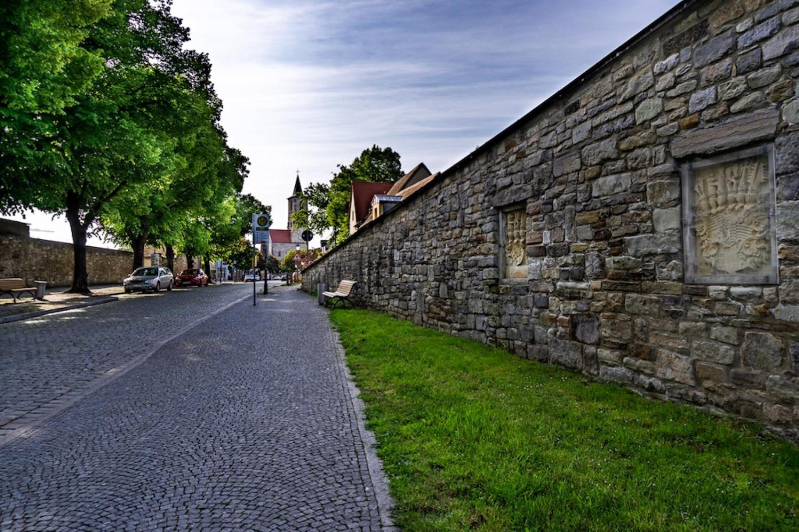 Sl'Otel Budget Bernburg Kültér fotó