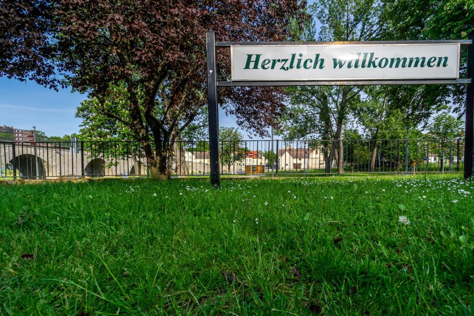 Sl'Otel Budget Bernburg Kültér fotó