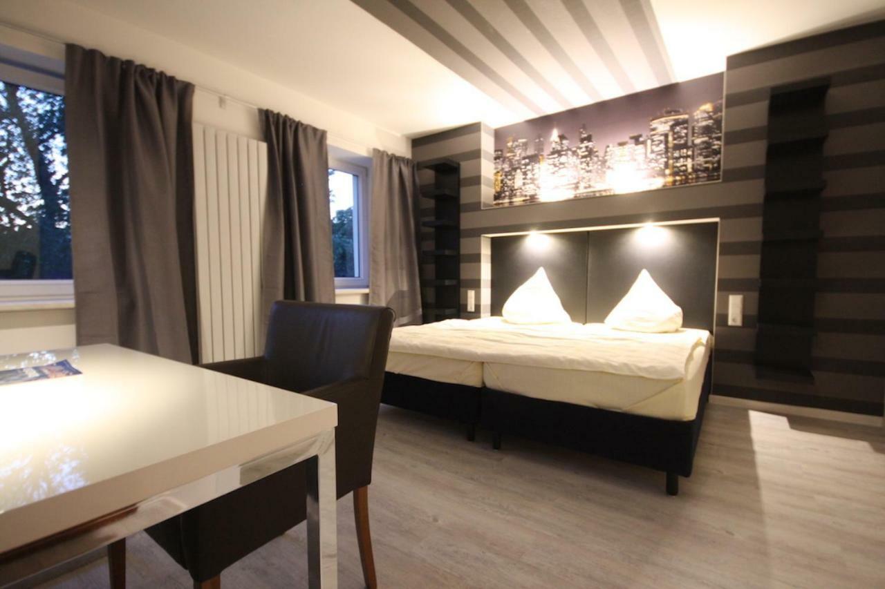 Sl'Otel Budget Bernburg Kültér fotó