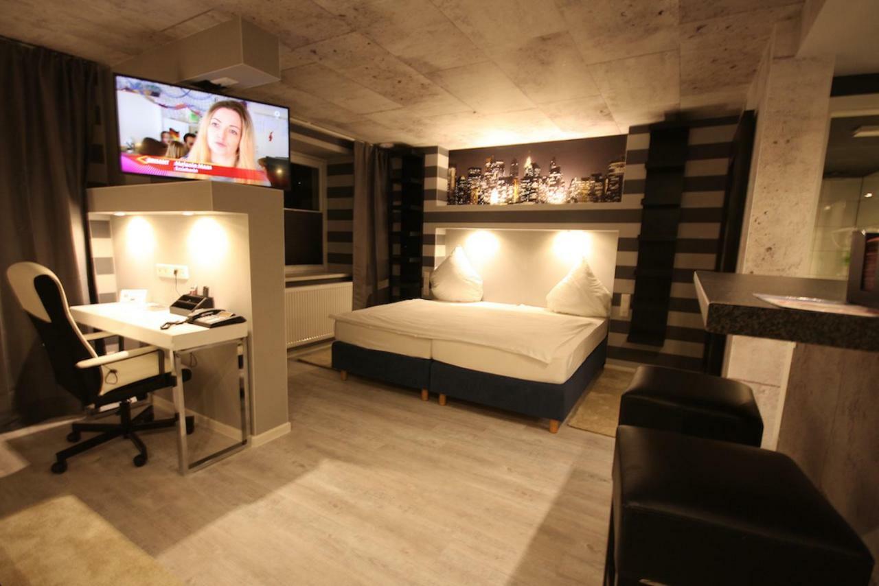 Sl'Otel Budget Bernburg Kültér fotó